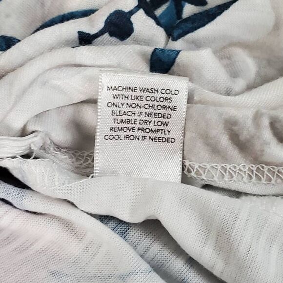 CJ Banks 1X Floral Print Long Sleeve Blouse White Pink Blue Stretch Top with Sid - Picture 5 of 9